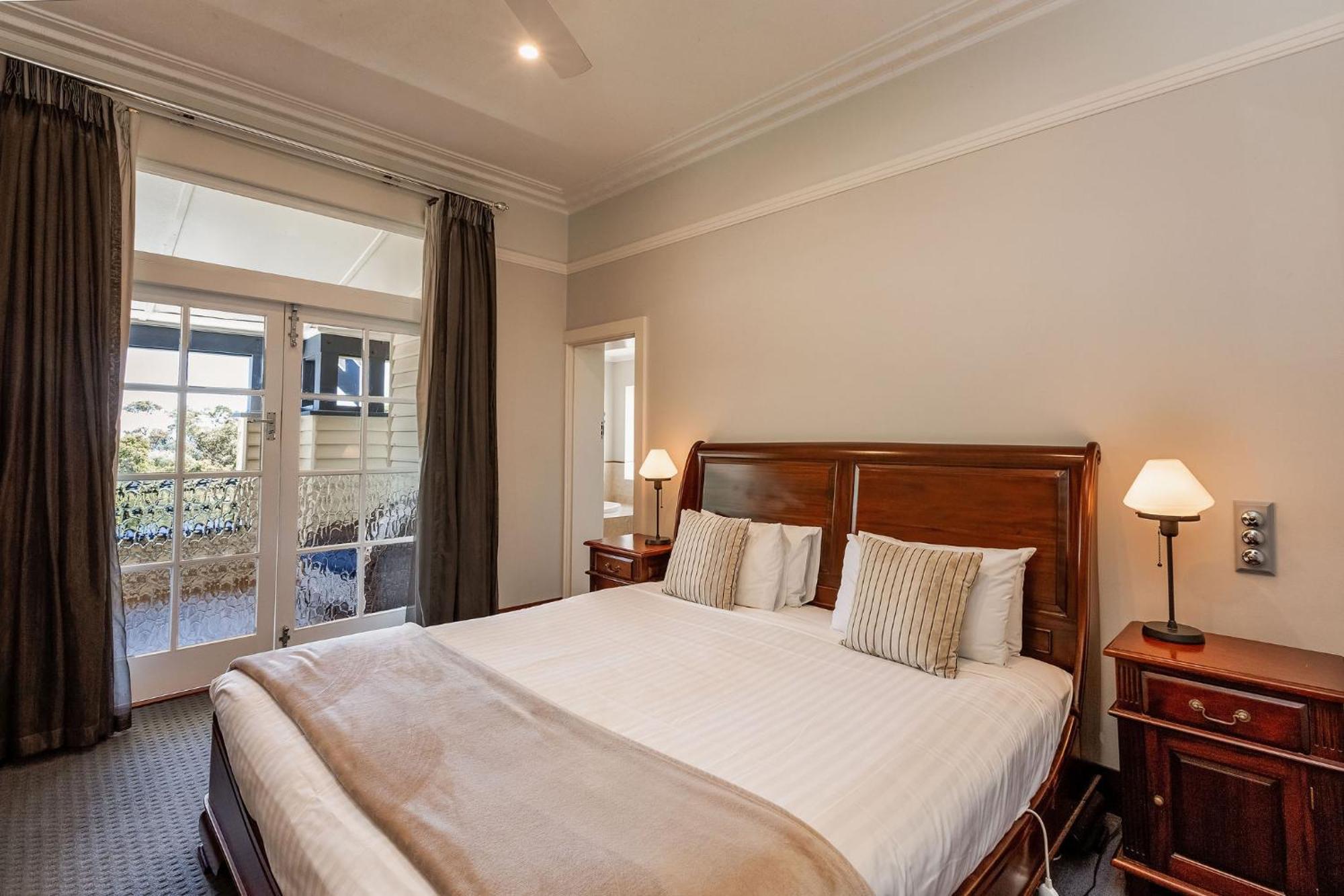 Caves House Hotel & Apartments Yallingup Bagian luar foto