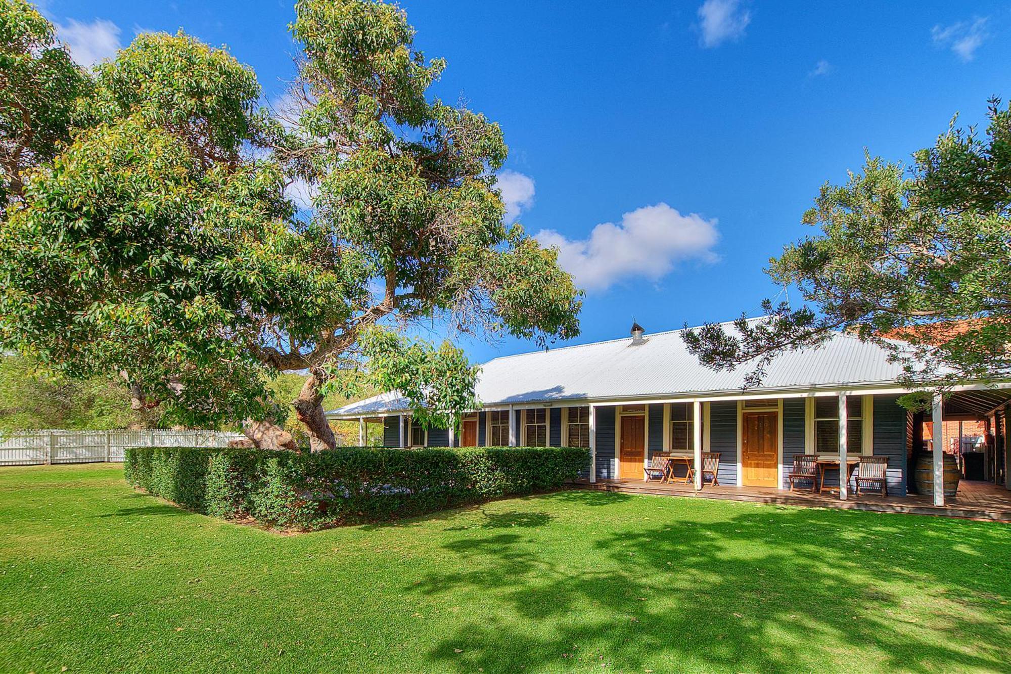 Caves House Hotel & Apartments Yallingup Bagian luar foto