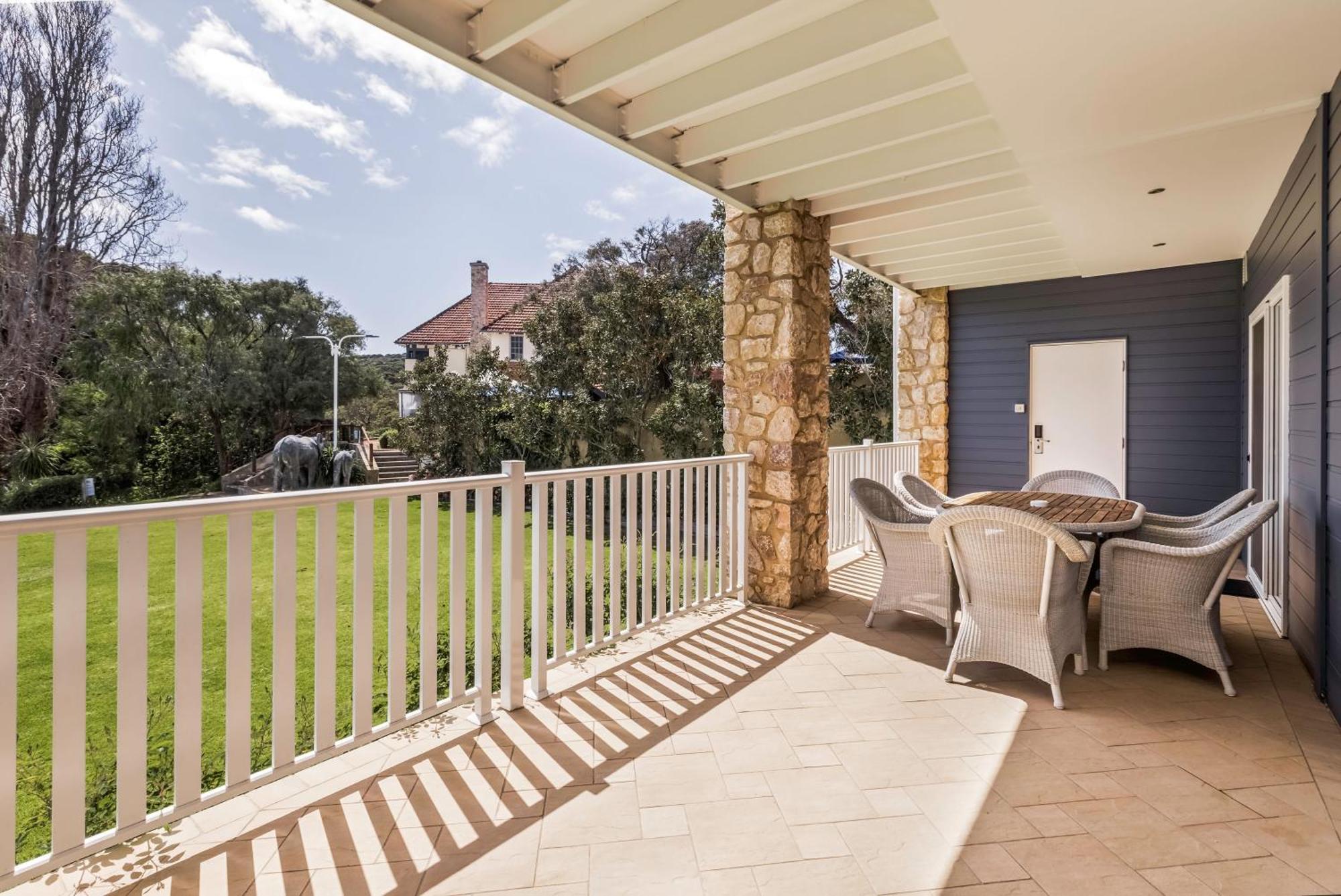 Caves House Hotel & Apartments Yallingup Bagian luar foto